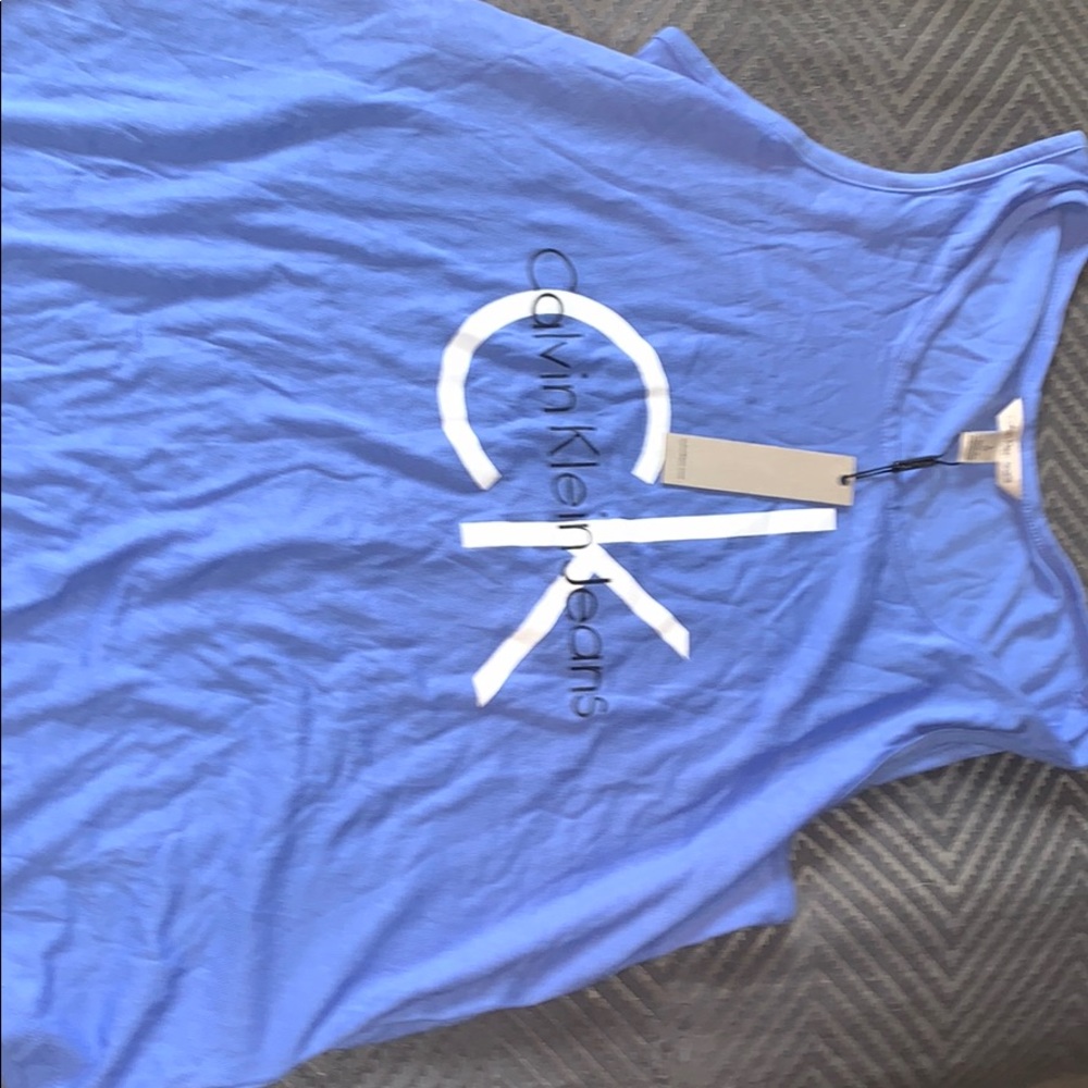 Muscle tee